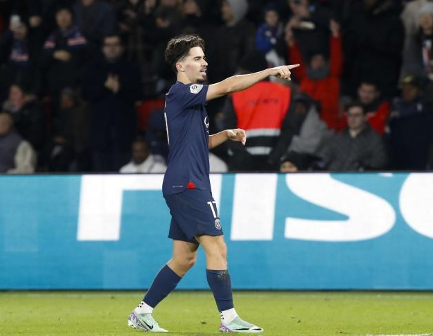 特别是在上 特别是在上