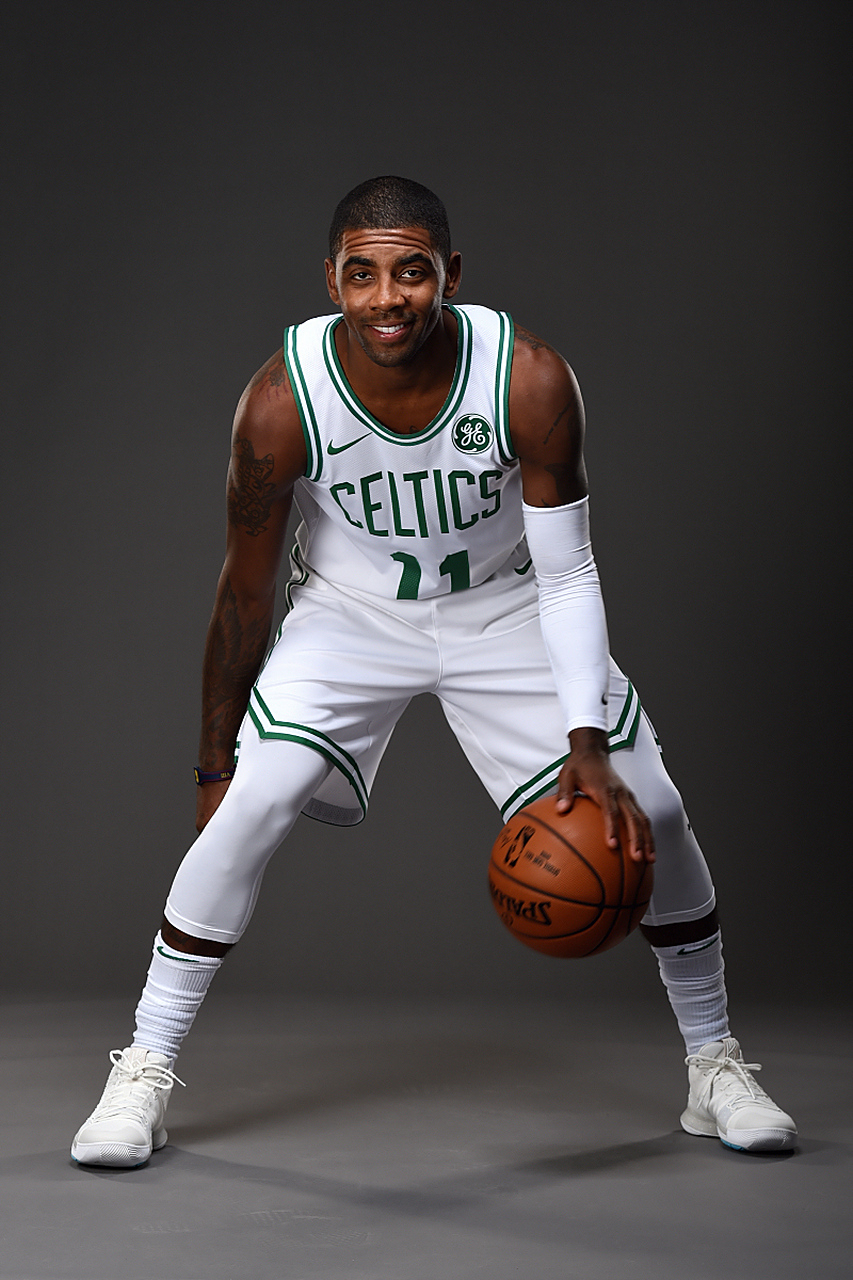 边后卫身后 边后卫身后